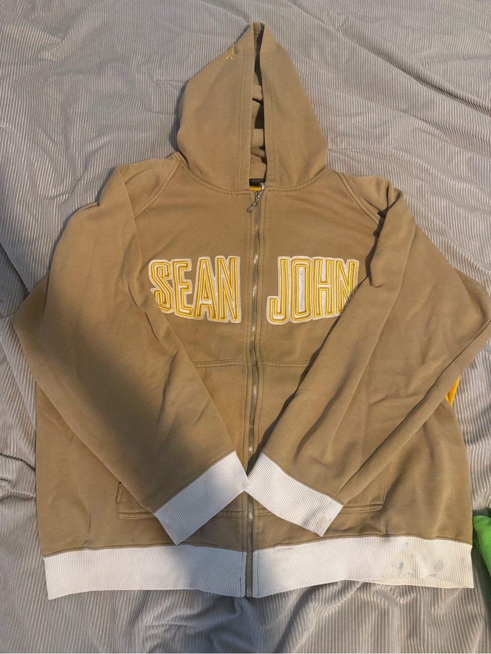 |🚨DIDDYS BRAND🚨| Sean John Tan Zip-Up Hoodie with White Trim
